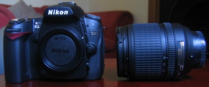 D90-Body-Lens-Small